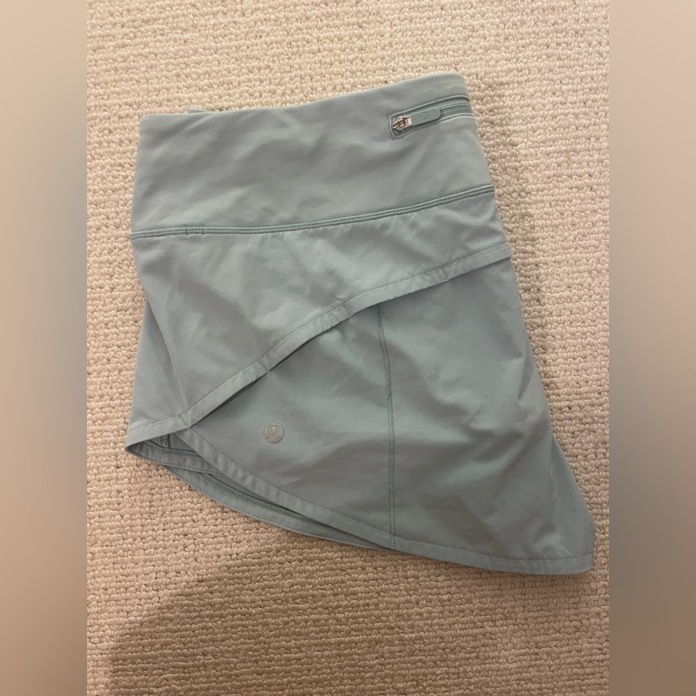 Lululemon Speed Up Shorts 2.5”